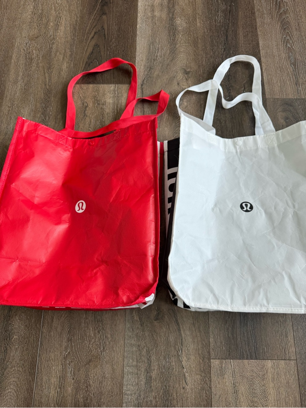 lululemon athletica Red and White Reusable Tote Set large bags